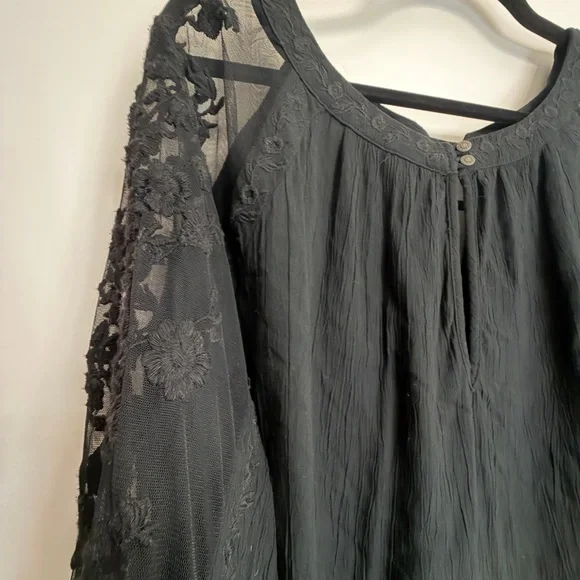American Eagle Black Lace Blouse Size XL - Picture 3 of 12